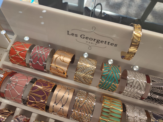 1 cuir offert pour l'achat d'une Georgette