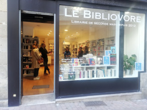 LE BIBLIOVORE