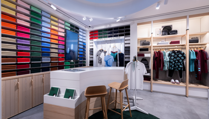 Poitiers le centre DESTOCKAGE chez Lacoste